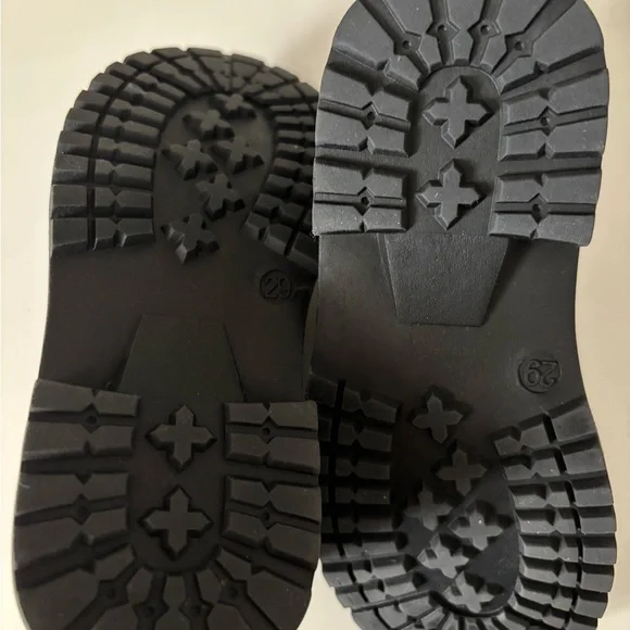 Little boy dress shoes size 11.5, all leather and rubber sole - Picture 4 of 6